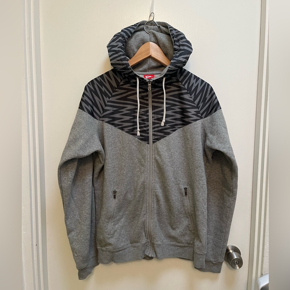 NIKE Gray Zip Up Hoodie